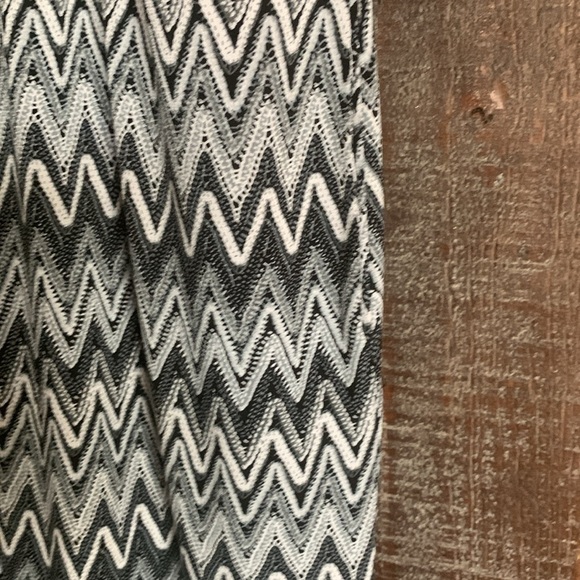 Emma & Michelle women’s white gray chevron midi dress pockets size 8 casual - Picture 9 of 16